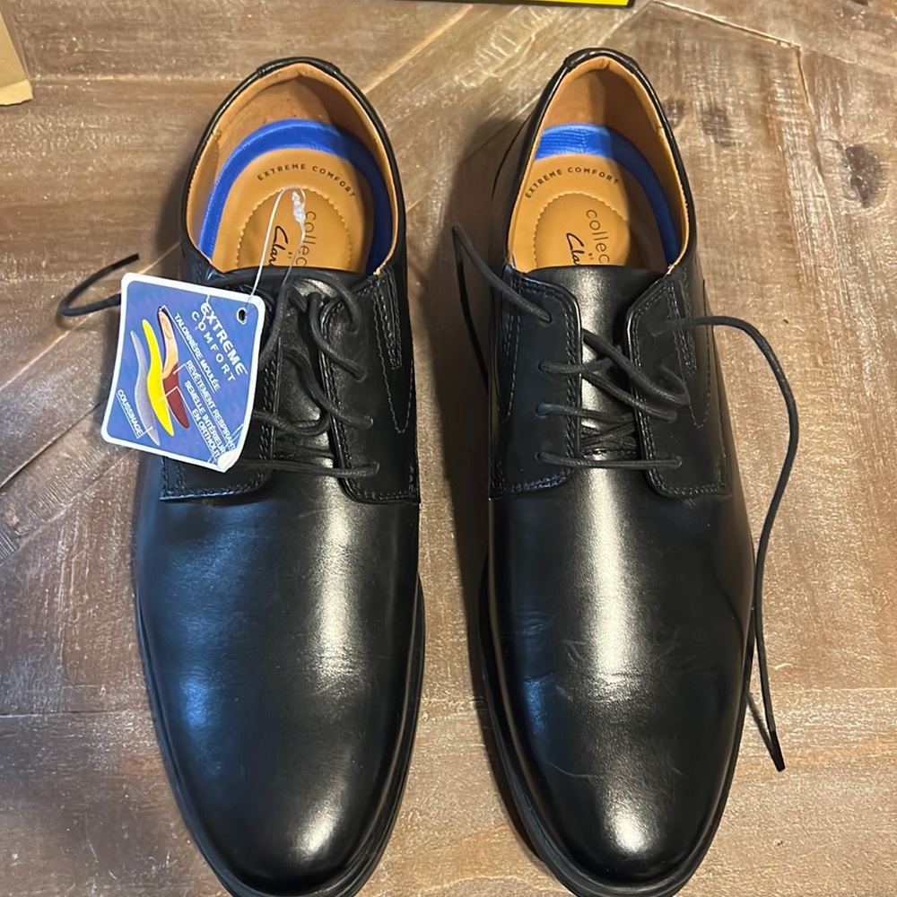 NEW MENS CLARKS